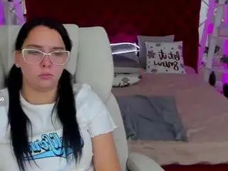 Liviasshy  live sex cam