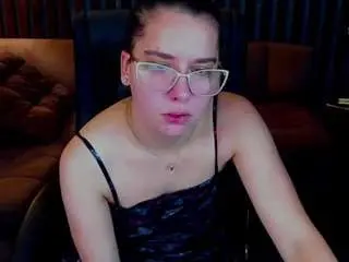 Liviasshy  live sex cam