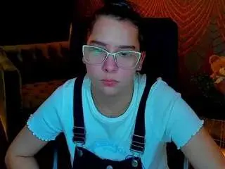Liviasshy  live sex cam