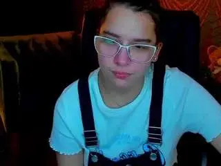 Liviasshy  live sex cam