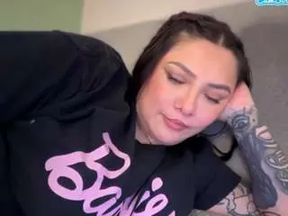 Nativepumpkin95  live sex cam