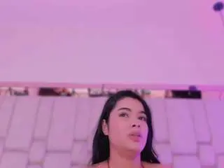 Roxanneshelby  live sex cam