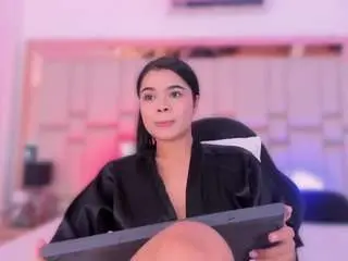 Roxanneshelby  live sex cam