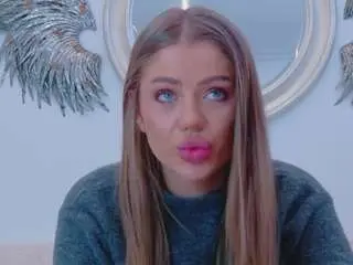 Vikafever  live sex cam