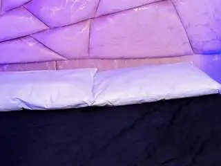 Yayis-betancur  live sex cam