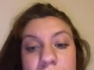 Hannah2210  live sex cam