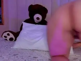 Melanie-hillz  live sex cam