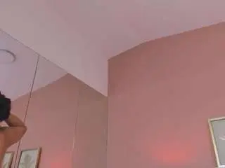 Melanie-hillz  live sex cam