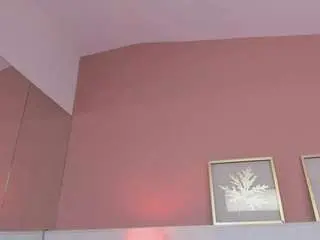 Melanie-hillz  live sex cam