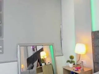 Nahia-baker  live sex cam