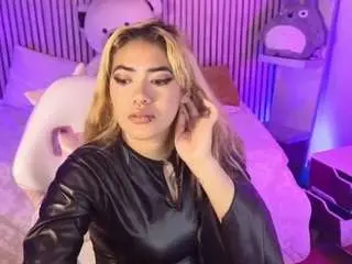 Nyraflame  live sex cam