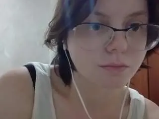 Savannahsime  live sex cam