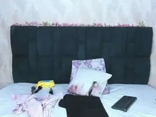 Arianadiosa  live sex cam