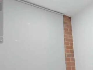 Dakotaferreti  live sex cam