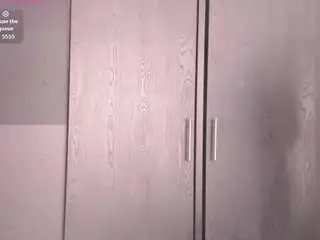 Dakotaferreti  live sex cam