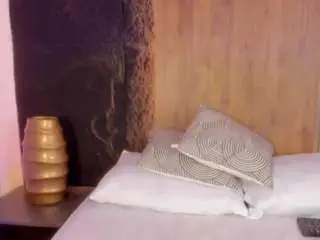 Carla-smellie  live sex cam