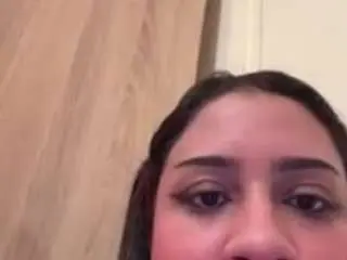 Rosalia-queen  live sex cam