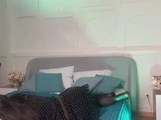 Silkyshadow  live sex cam