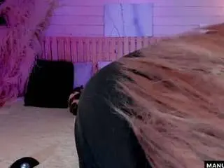 Manuvelez  live sex cam