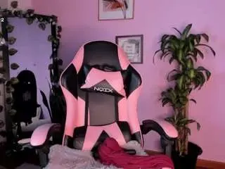 Whitneyanderson18  live sex cam