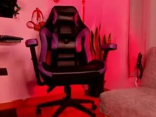 Whitneyanderson18  live sex cam