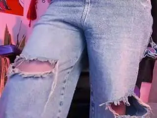 Whitneyanderson18  live sex cam