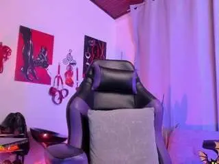Whitneyanderson18  live sex cam