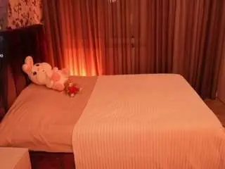 Chloespark  live sex cam