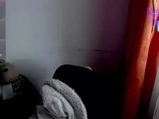 Emerald00  live sex cam