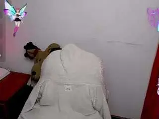 Emerald00  live sex cam
