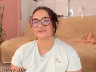 Ivannabreast1  live sex cam