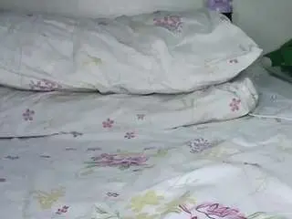 Nippyprincesse  live sex cam