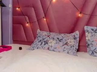 Beautifulskinny18  live sex cam