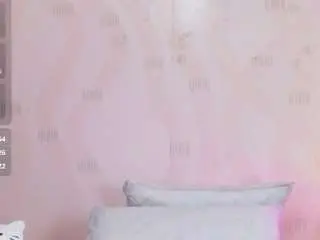 Curvybuffgirllll  live sex cam