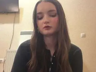 Zoniawoitowitz  live sex cam