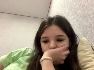 Almedapotthast  live sex cam