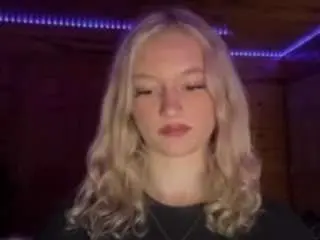 Bittybethy  live sex cam