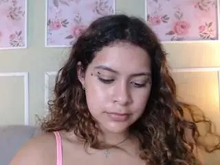 Curlydani  live sex cam