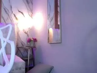 Curlydani  live sex cam