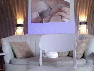 Curlydani  live sex cam