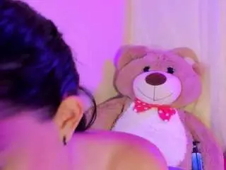 Moll1e  live sex cam