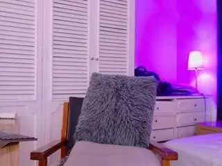 Adelnesbitt  live sex cam