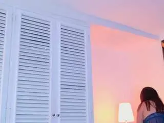 Adelnesbitt  live sex cam