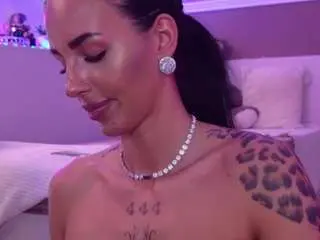 Hayleybabe4  live sex cam