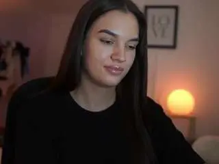 Mooningkatee  live sex cam