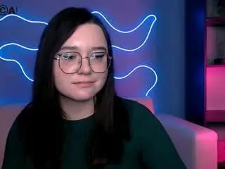 Nymira  live sex cam