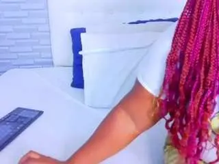 Bigblackmilff1  live sex cam