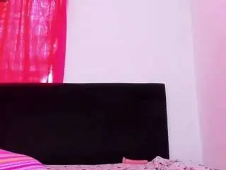Emyandaxel  live sex cam