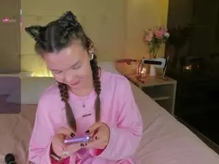 Sowetly  live sex cam