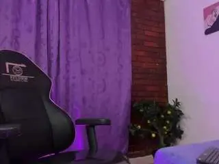 Cheerry-tay  live sex cam